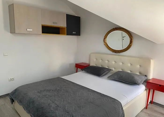 The Vintage - Wonderful In Location