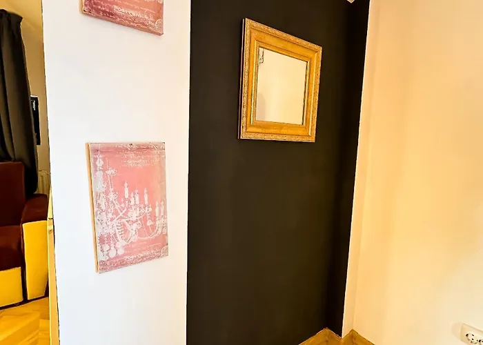 The Vintage - Wonderful In Location